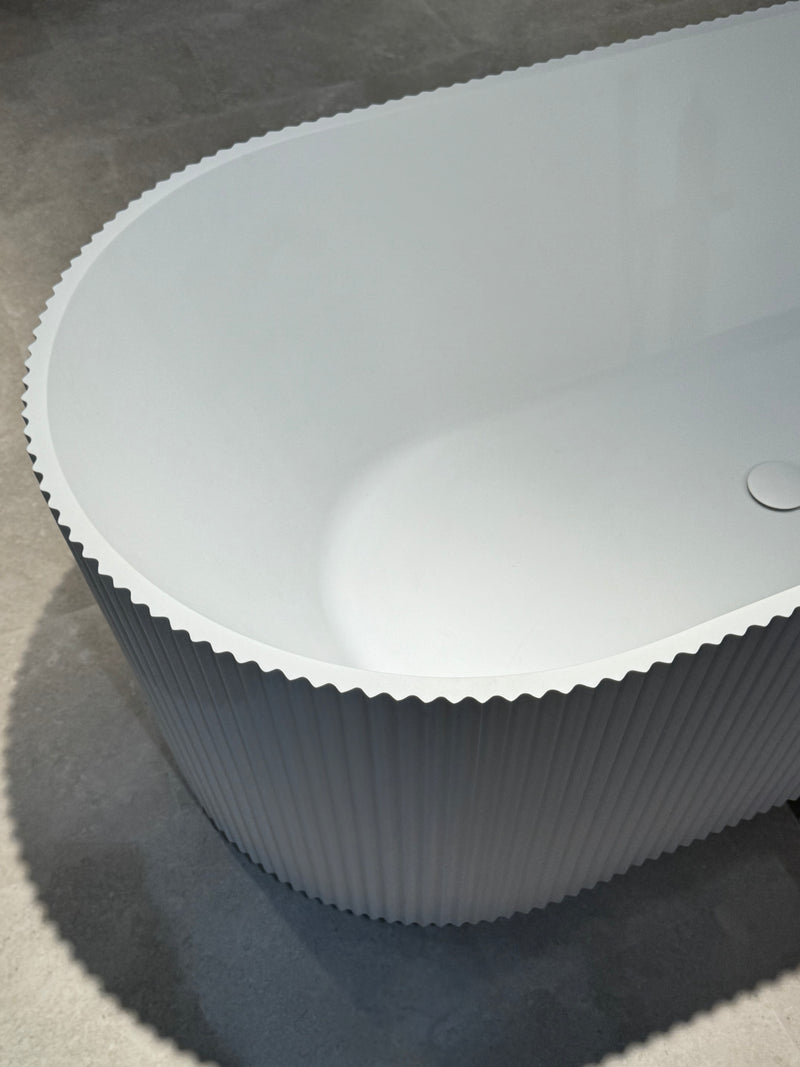 Mastello acryl vrijstaand bad Flow ribbed mat wit - 170 cm