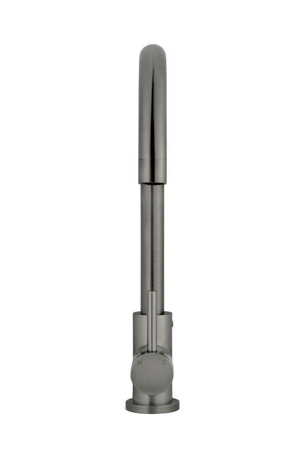 Gun metal PVD keukenmengkraan met ronde uitloop van voor