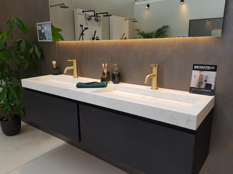 Mastello solid surface dubbele wastafel Cascate mat marmer met kraangaten - 160 cm